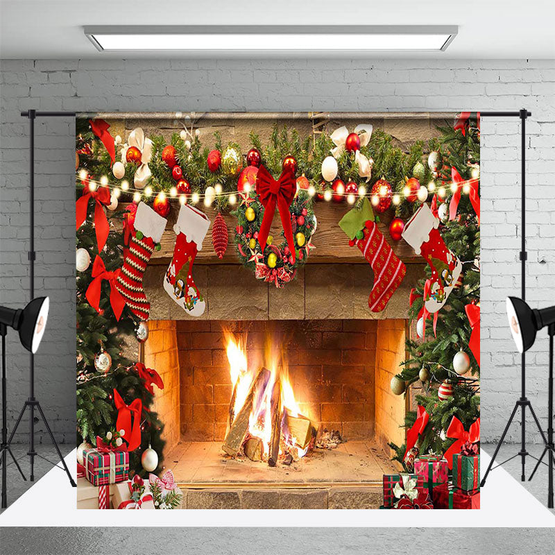 Aperturee - Aperturee Snowy Wood Door Fireplace Christmas Room Set Backdrop