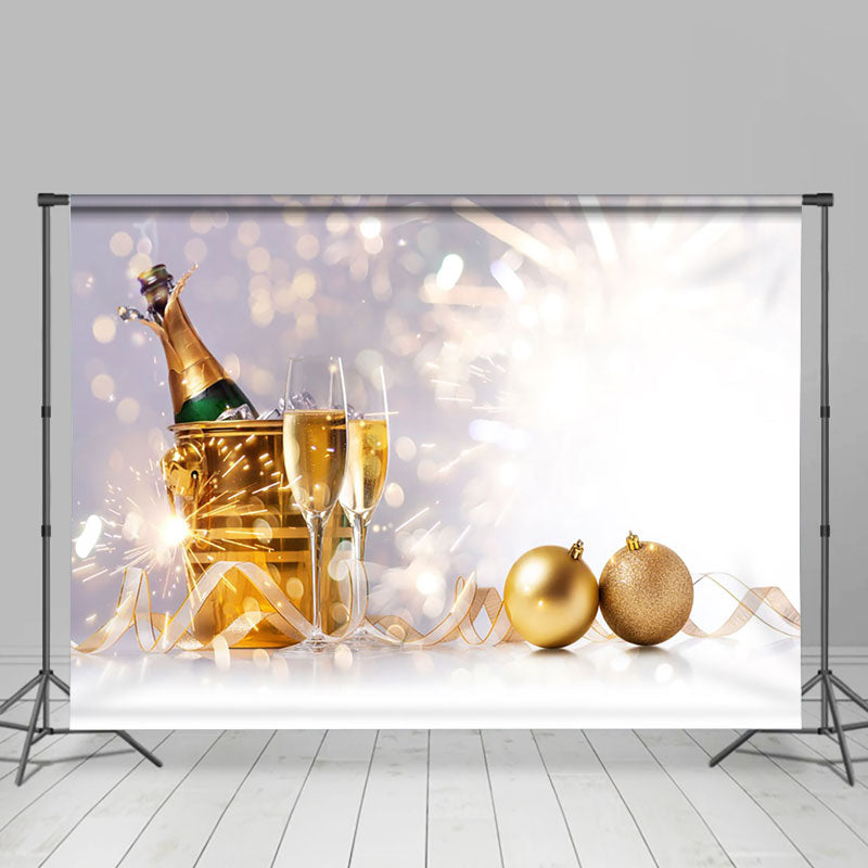 Aperturee - Aperturee Beer Ribbon Golden Ball Simple Christmas Backdrop