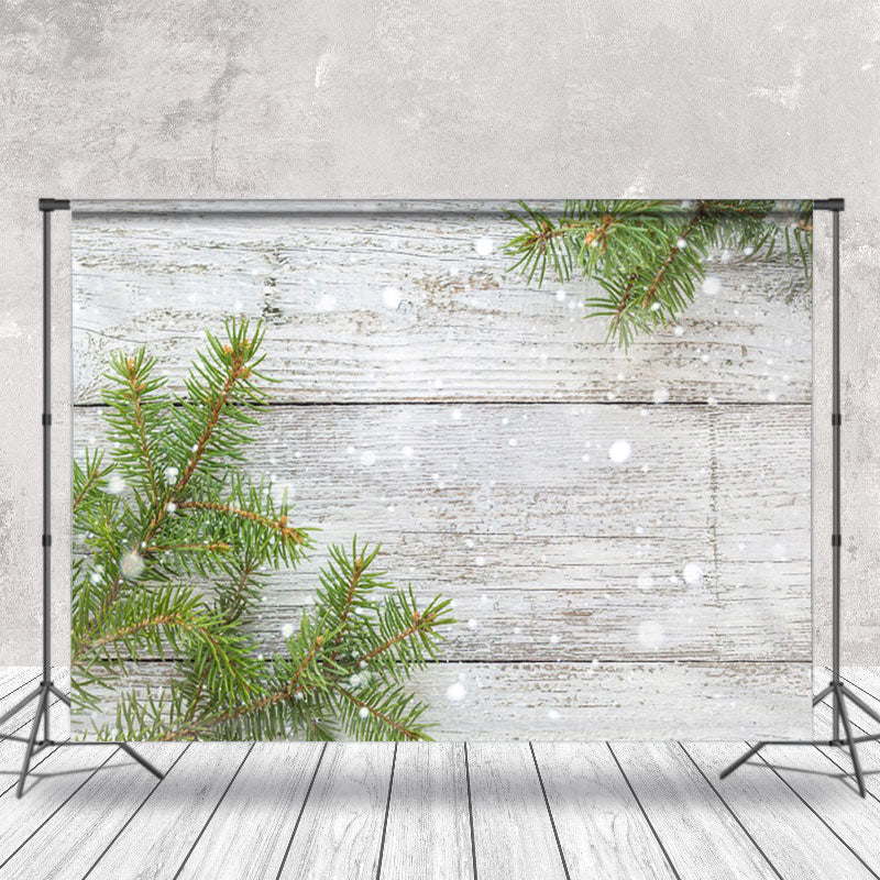 Aperturee - Aperturee Pine Leaf Snowy Beige Wood Grain Christmas Backdrop