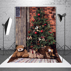 Aperturee - Aperturee Toy Christmas Tree Retro Brick Wall Photo Backdrop