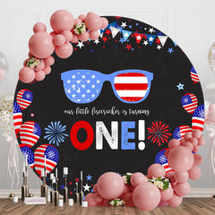 Aperturee - American Flag Sparkle Round 1st Birthday Backdrop