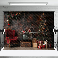 Aperturee - Aperturee Antique Tv Red Chair Pine Tree Christmas Backdrop