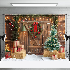 Aperturee - Aperturee Barn Door Wreath Christmas Photography Backdrop