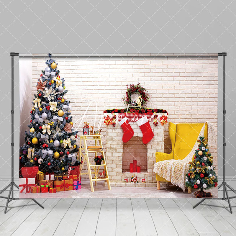 Aperturee - Aperturee Beige Bricks Wall Fireplace Tree Christmas Backdrop