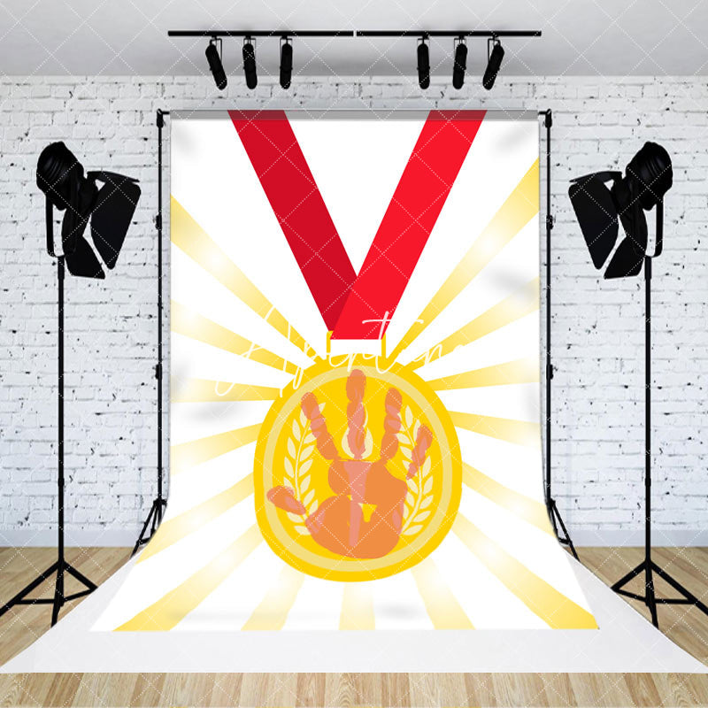 Aperturee - Aperturee Boho Sun Gold Metal White Sport Celebration Backdrop