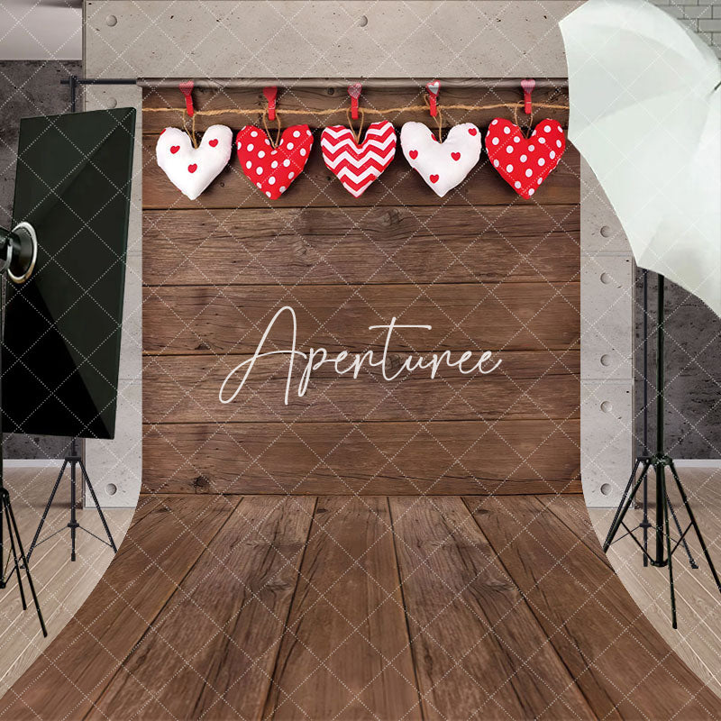 Aperturee - Aperturee Brown Wood Wall Floor Valentines Heart Sweep Backdrop