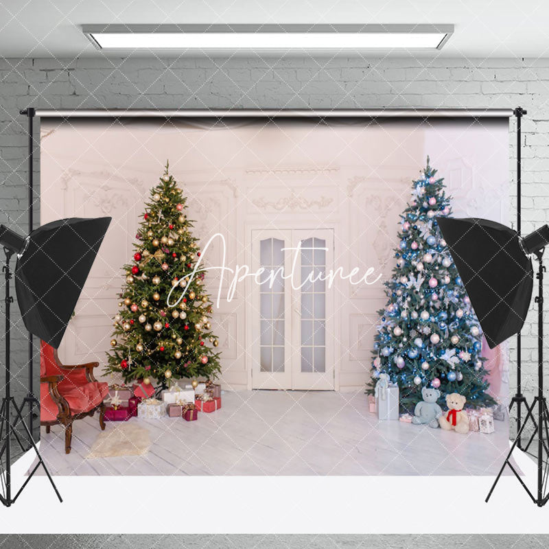 Aperturee - Aperturee Christmas Tree At The Palace Gate Photo Backdrop