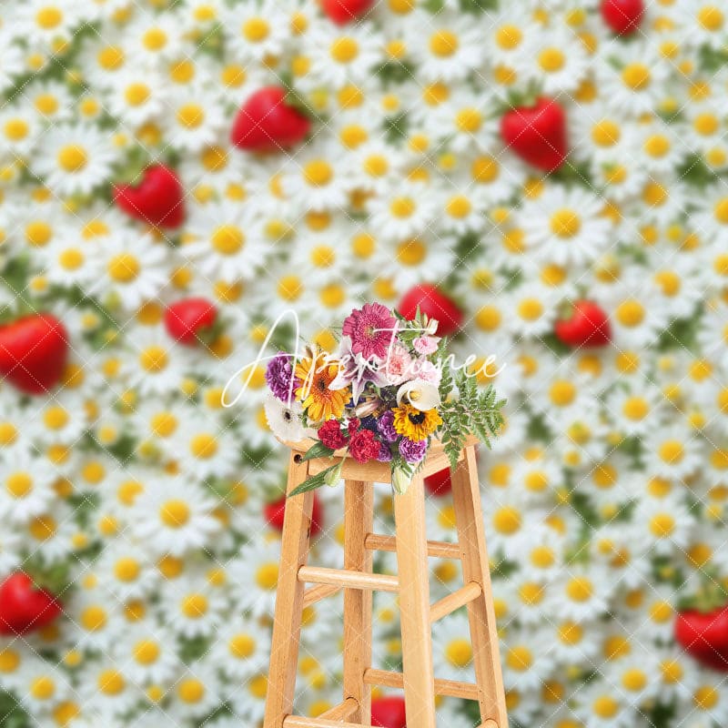 Aperturee - Aperturee Daisy Blooming With Strawberry Spring Backdrop