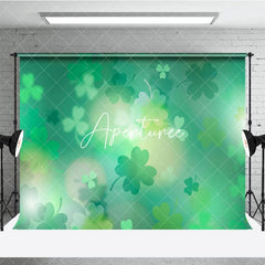 Aperturee - Aperturee Dreamy Gradient Green Clover St Patrick Backdrop