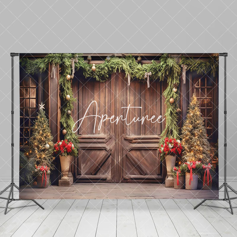 Aperturee - Aperturee Elegant Wooden Door Decorated Xmas Tree Backdrop