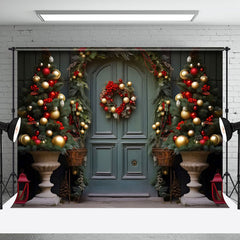 Aperturee - Aperturee Green Wood Door Wreath Parterre Christmas Backdrop