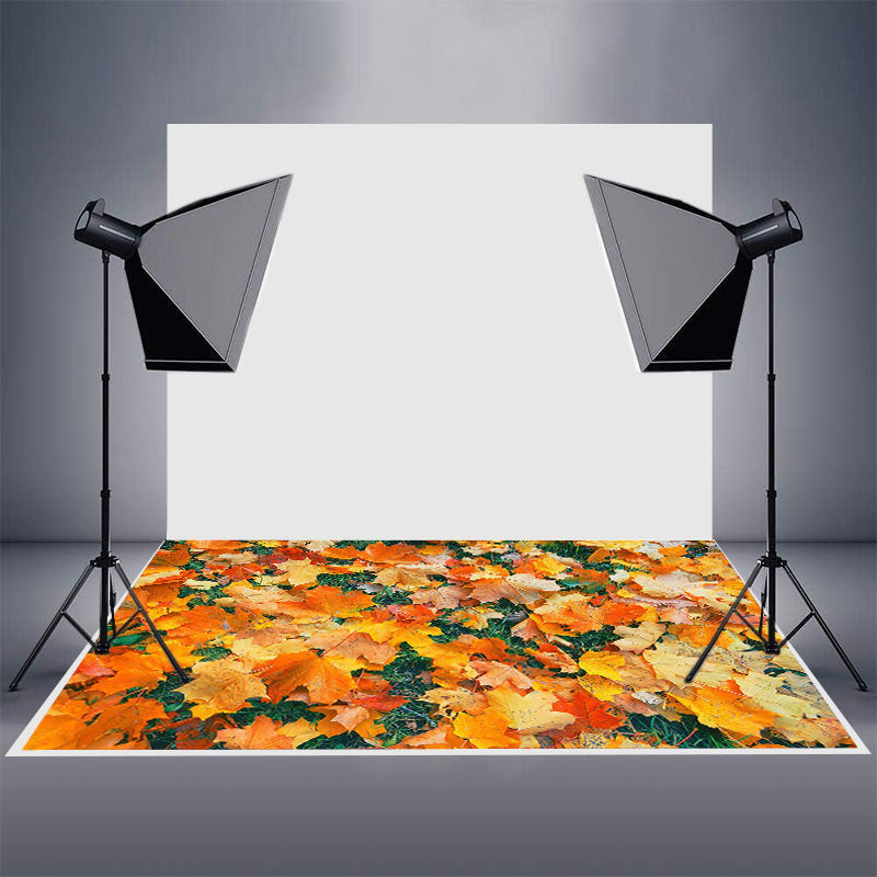 Aperturee - Aperturee Greenery Autumn Falling Maple Leaf Rubber Floor Mat