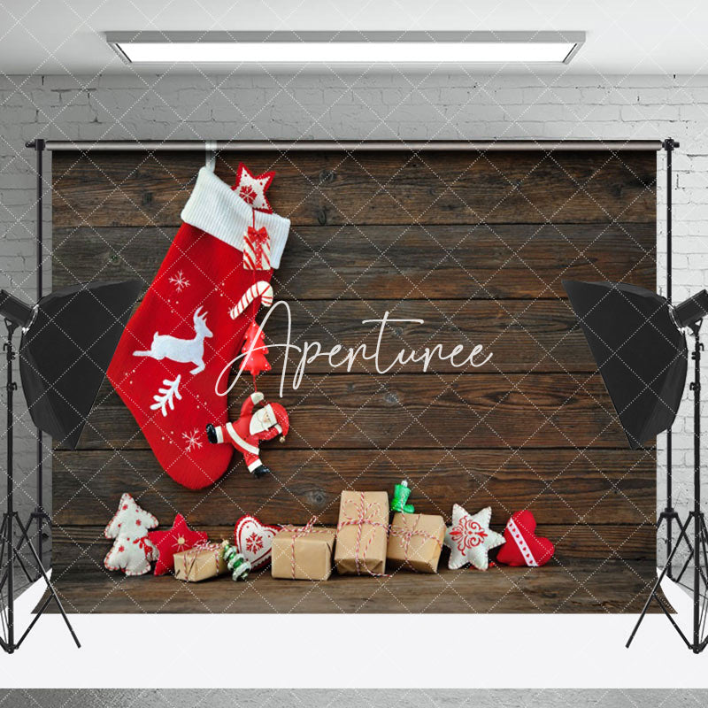 Aperturee - Aperturee Hanging Christmas Stockings Gifts Wooden Backdrop