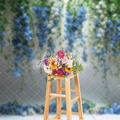 Aperturee - Aperturee Hanging Vine Blue White Floral Photo Booth Backdrop