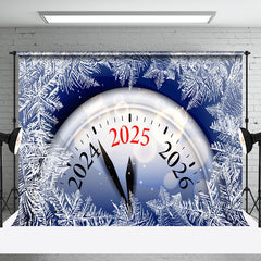 Aperturee - Aperturee Ice Pine Leaves Clock 2025 Happy New Year Backdrop