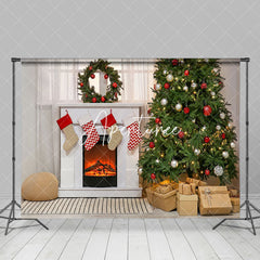 Aperturee - Aperturee Modern White Fireplace Wreath Tree Gift Xmas Backdrop