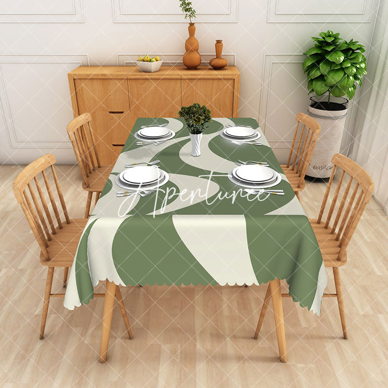 Aperturee - Aperturee Nature Inspired Green Red Yellow Rectangle Tablecloth