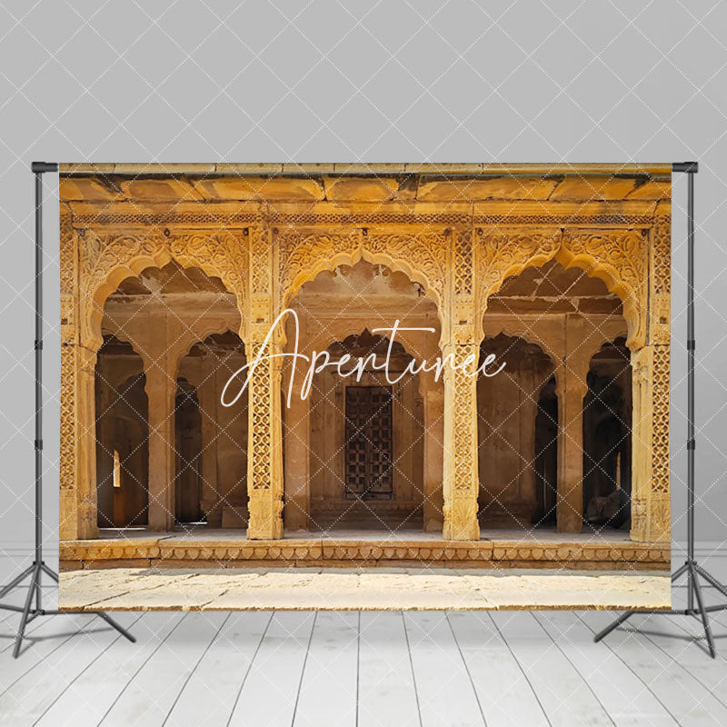 Aperturee - Aperturee Ornate Palace Courtyard Stone Arches Photo Backdrop