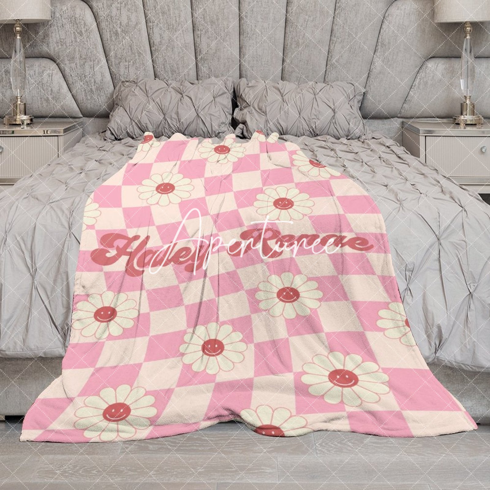 Aperturee - Aperturee Pink Beige Plaid Simle Daisy Custom Name Blanket