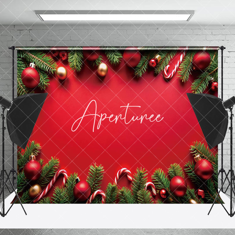 Aperturee - Aperturee Red Gold Bauble Candy Pine Leaves Christmas Backdrop