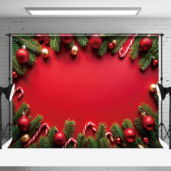 Aperturee - Aperturee Red Wall Pine Leaves Bells Christmas Vibe Backdrop