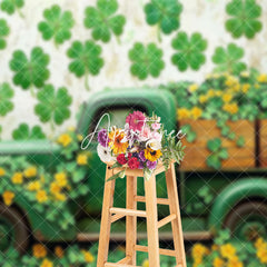 Aperturee - Aperturee Retro Green Clover Truck St Patricks Day Backdrop