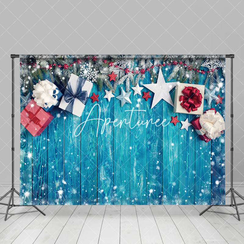 Aperturee - Aperturee Snowy Blue Wooden Gifts Pine Leaf Christmas Backdrop