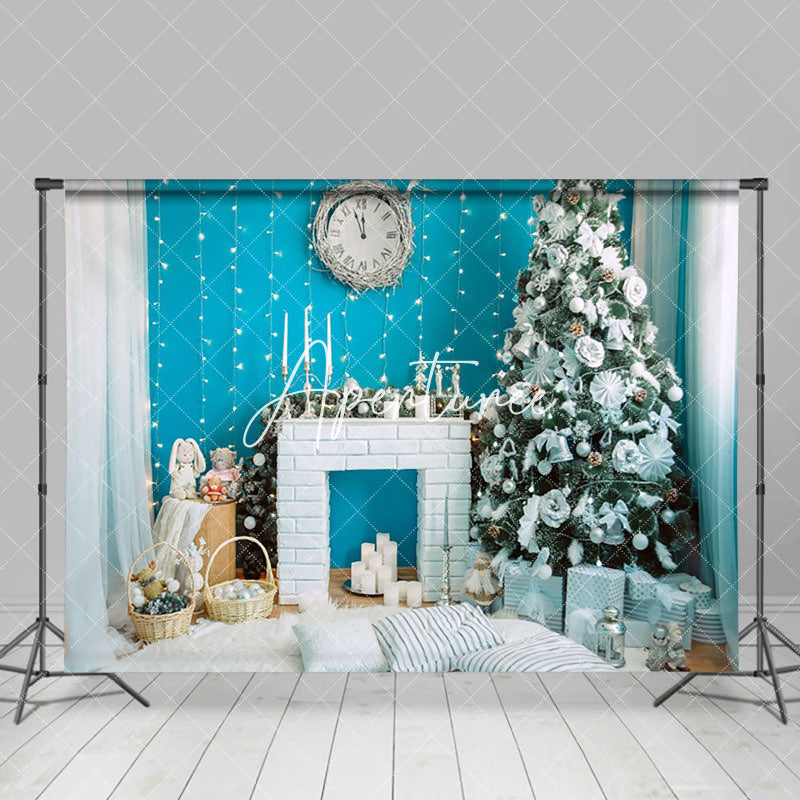 Aperturee - Aperturee Soft White Blue Room Clock Christmas Vibe Backdrop