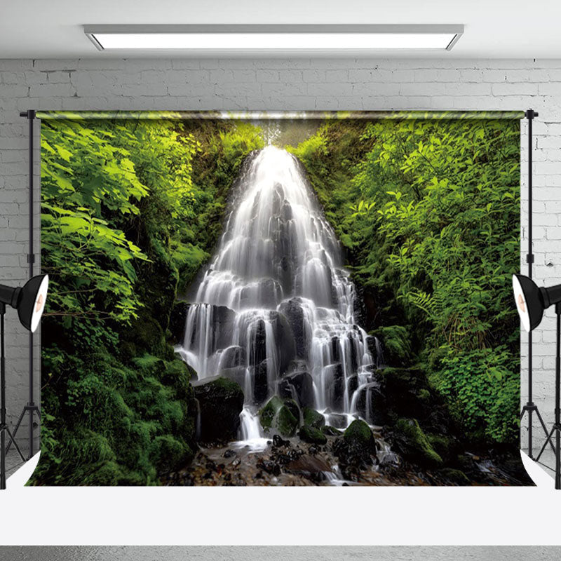 Aperturee - Aperturee Spectacular Waterfall Luxuriant Greenery Backdrop