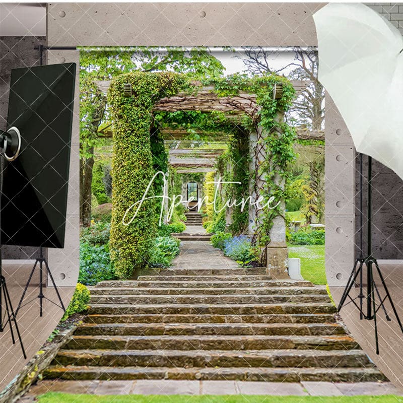 Aperturee - Aperturee Spring Retro Corridor Greenery Photography Backdrop