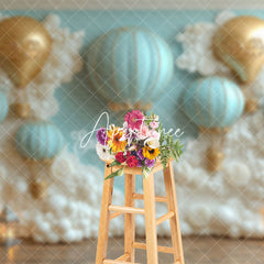 Aperturee - Aperturee White Floral Hot Air Balloon Cake Smash Backdrop