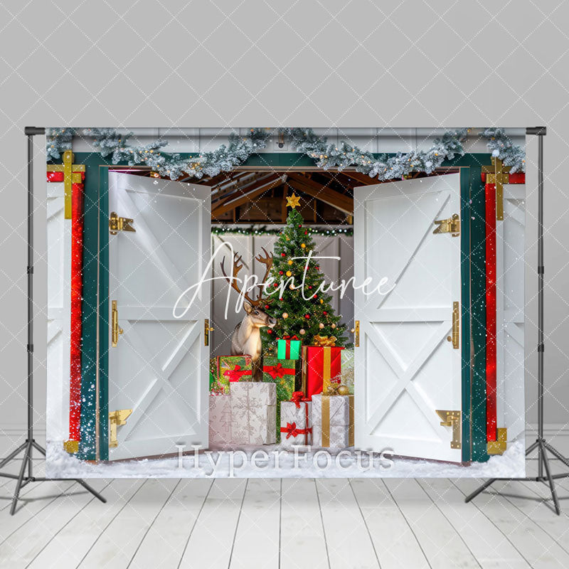 Aperturee - Aperturee White Green Red Door Elk Tree Gift Christmas Backdrop