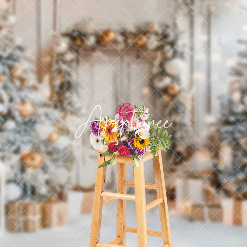 Aperturee - Aperturee White Interior Christmas Tree Wooden Door Backdrop