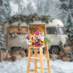 Aperturee - Aperturee White Minibus Snowy Pine Forest Christmas Backdrop