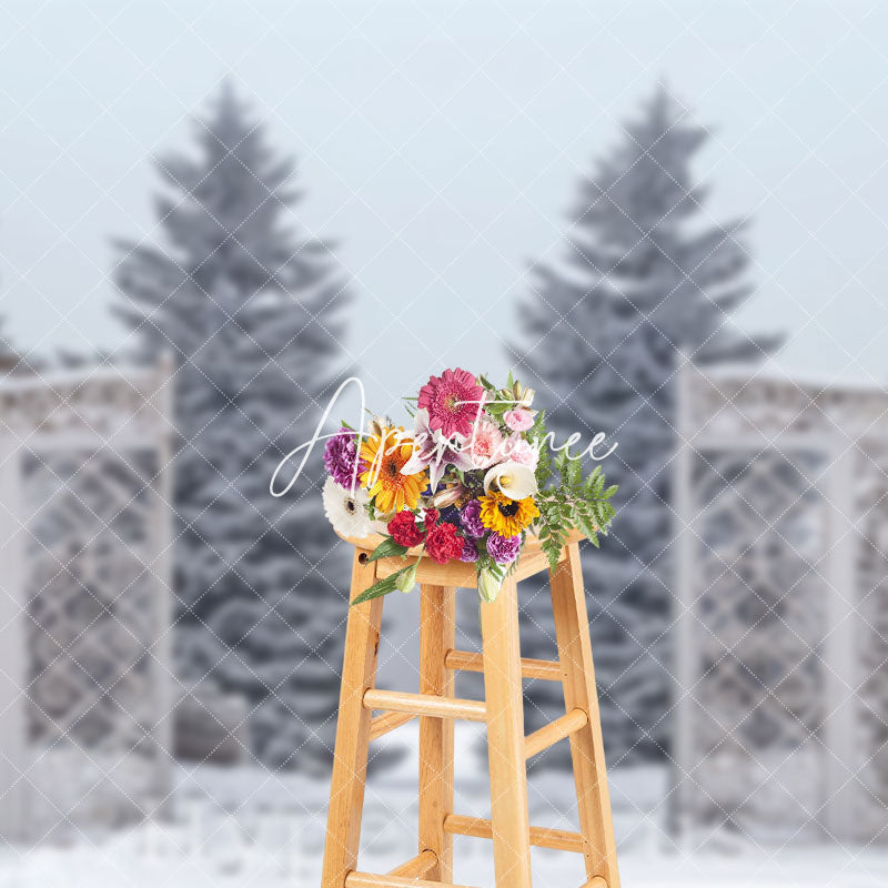 Aperturee - Aperturee White Retro Gate Snowy Forest Winter Photo Backdrop