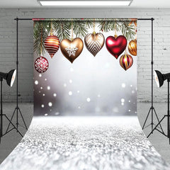 Aperturee - Aperturee White Snowy Heart Bells Pine Leaf Christmas Backdrop