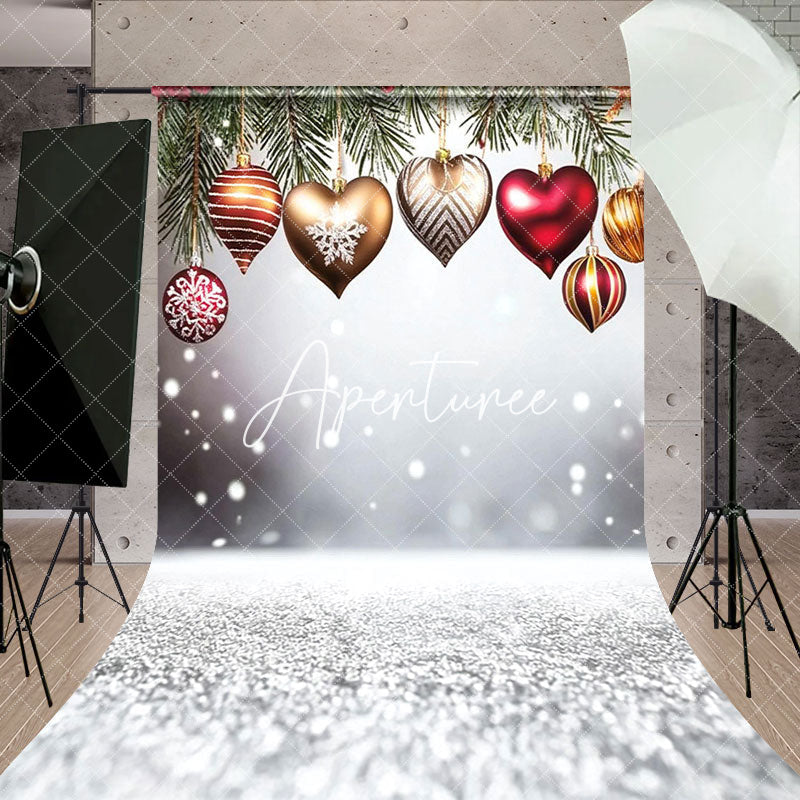 Aperturee - Aperturee White Snowy Heart Bells Pine Leaf Christmas Backdrop