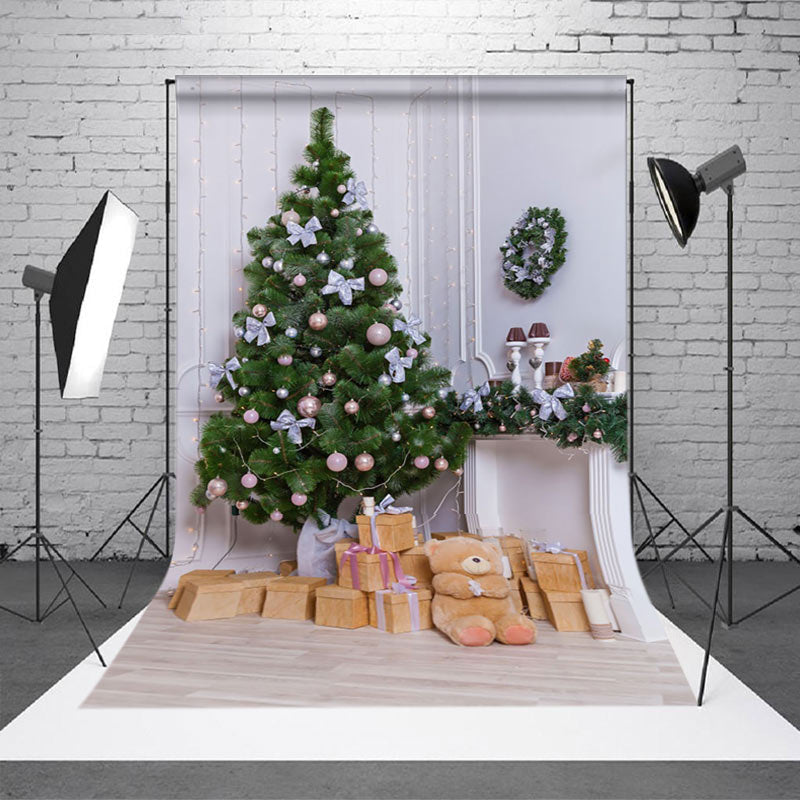 Aperturee - Aperturee White Wall Corner Pine Tree Teddy Bear Xmas Backdrop