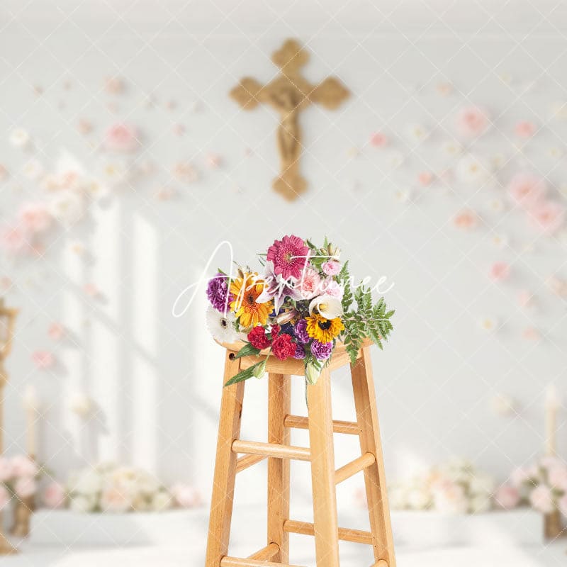 Aperturee - Aperturee White Wall Gold Cross Floral First Communion Backdrop