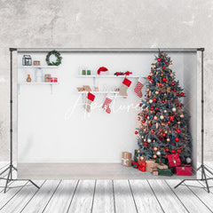 Aperturee - Aperturee White Wall Storage Rack Sock Christmas Tree Backdrop