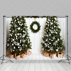 Aperturee - Aperturee White Wood Door Wreath Christmas Tree Gift Backdrop