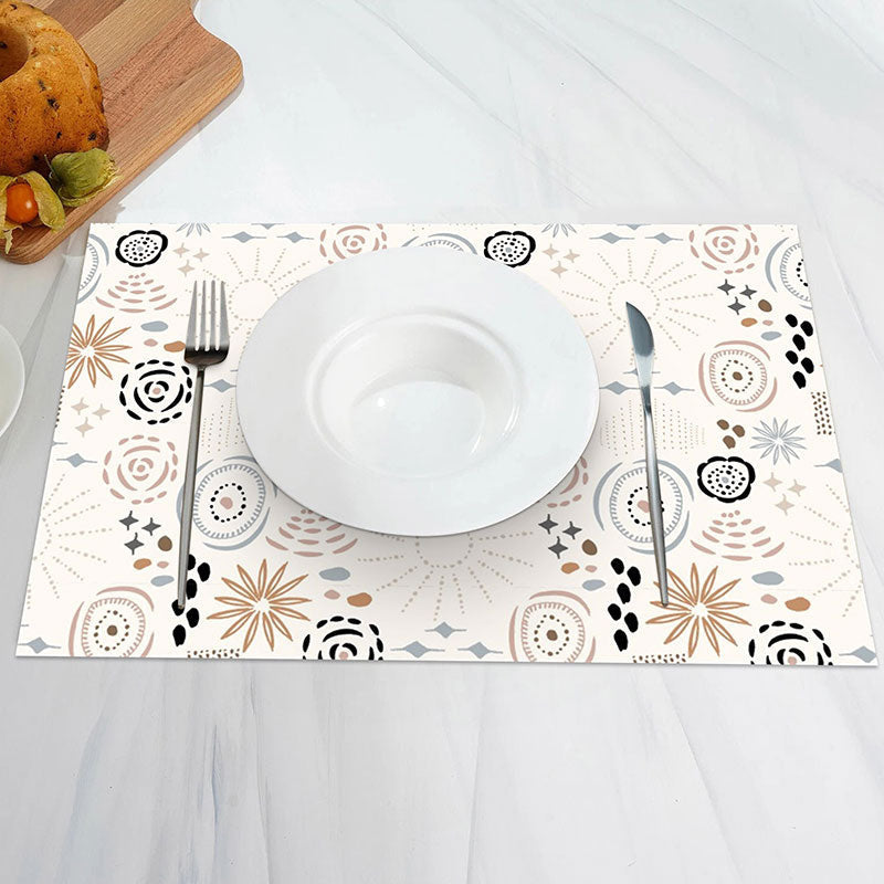 Aperturee - Beige Simple Pattern Dining Set Of 4 Placemats