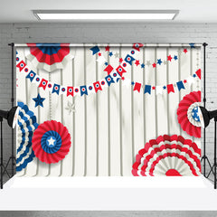 Aperturee - Beige Wood Paper Floral Independence Day Backdrop