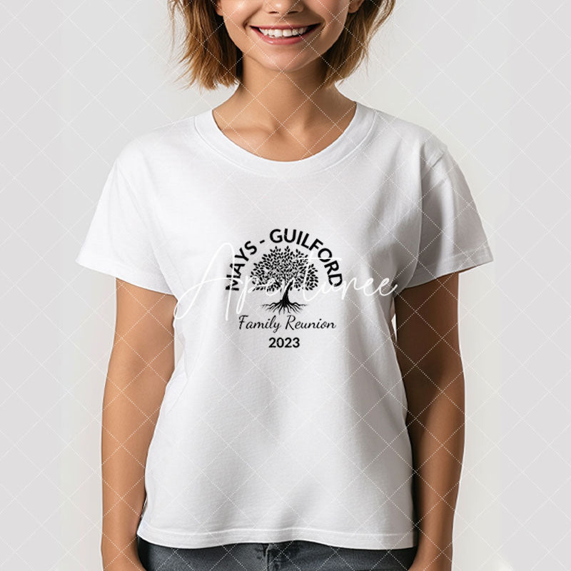 Aperturee - Black Tree Personalized Name Reunion T-Shirt