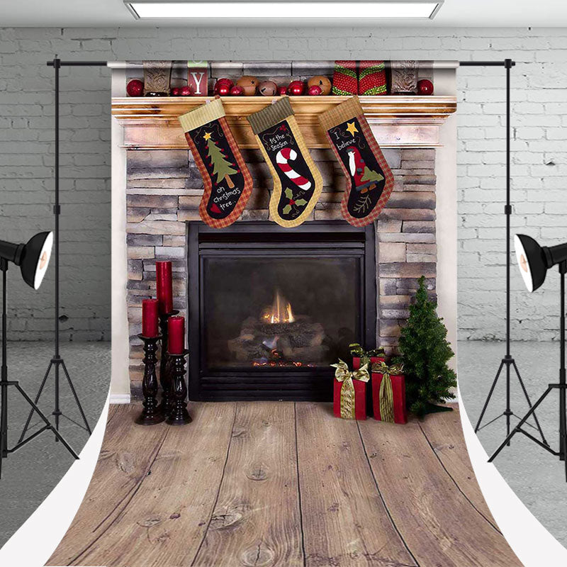 Aperturee - Christmas Stockings Fireplace Photo Sweep Backdrop