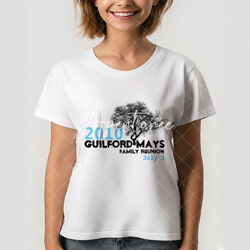 Aperturee - Custom Name Black Tree Family Reunion T-Shirt