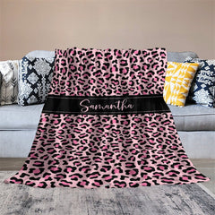 Aperturee - Custom Name Stylish Pink Leopard Pattern Blanket