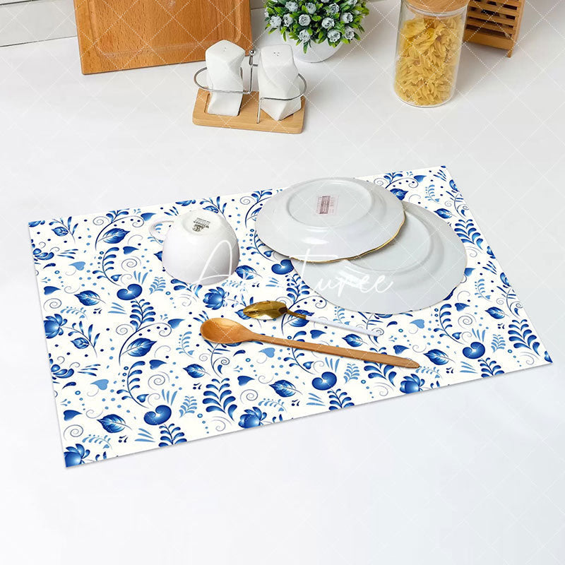 Aperturee - Cute Blue Leaves Heart Pattern Set Of 4 Placemats