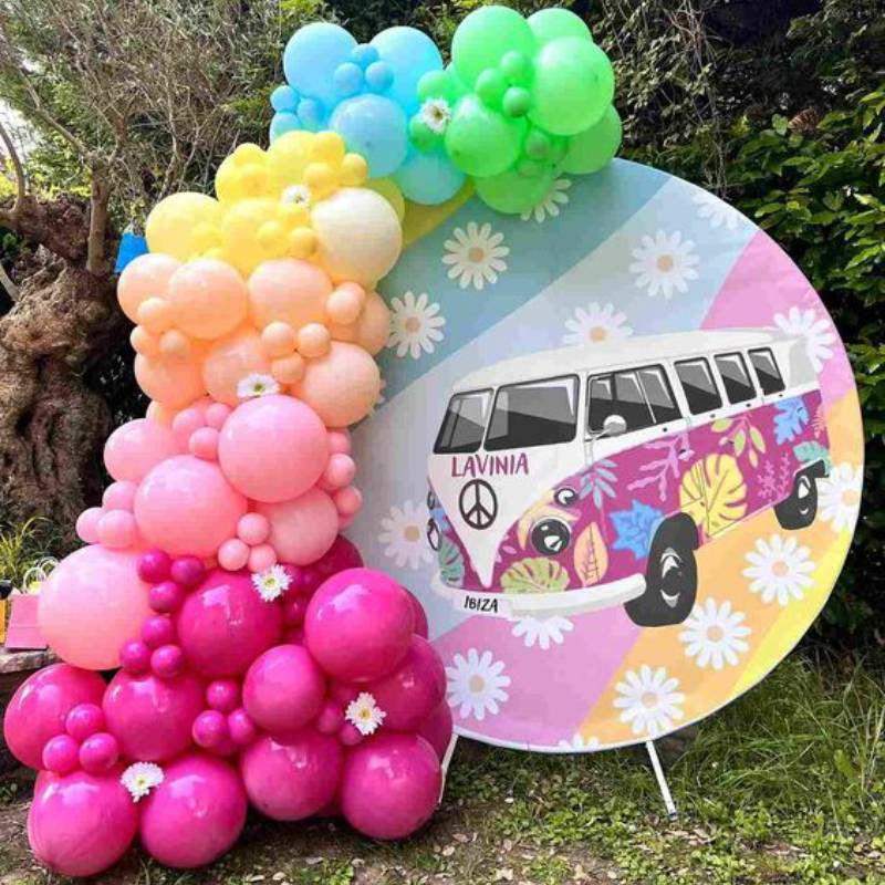 Aperturee - Daisy and Bus Groovy Birthday Party Round Cover