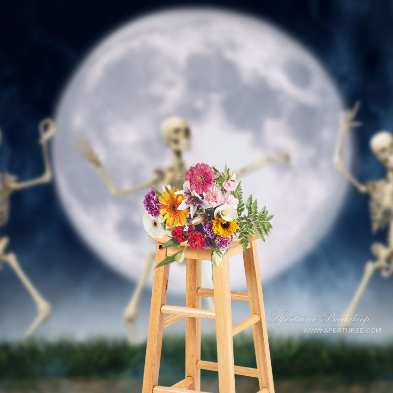 Aperturee - Dancing Skull With Moonlight Grass Halloween Backdrop